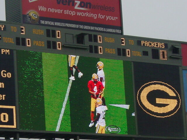 File:Brett Favre-1197674740-722.jpg
