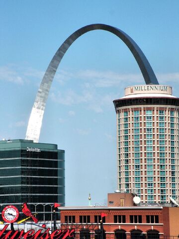File:Busch Stadium-1195659549-581.jpg