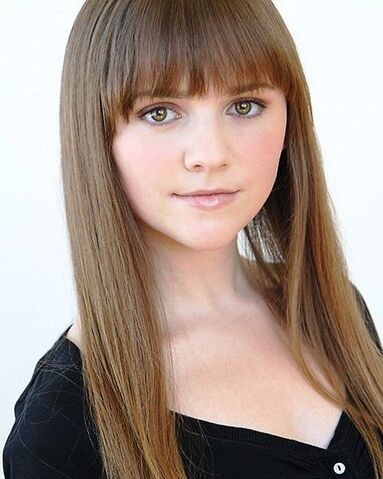 File:Tara Lynne Barr.jpg