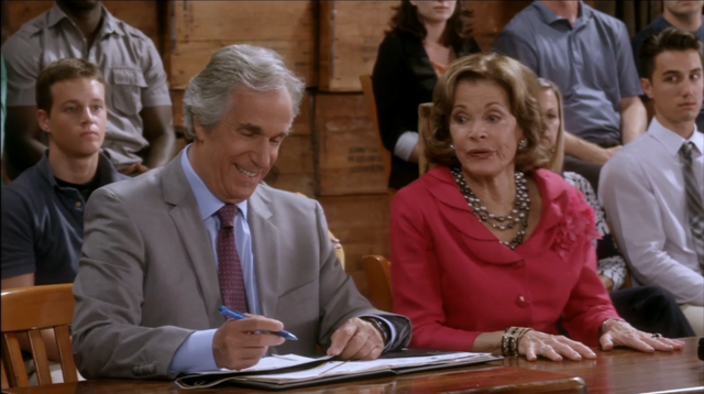 File:4x10 Queen B. (35).png