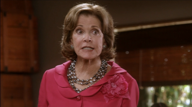 File:4x10 Queen B. (34).png