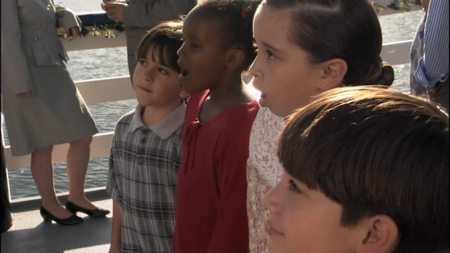 File:1x01 Pilot (04).png
