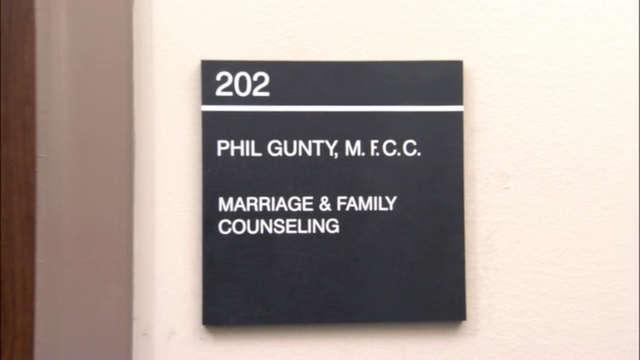 File:1x06 Visiting Ours (35).png