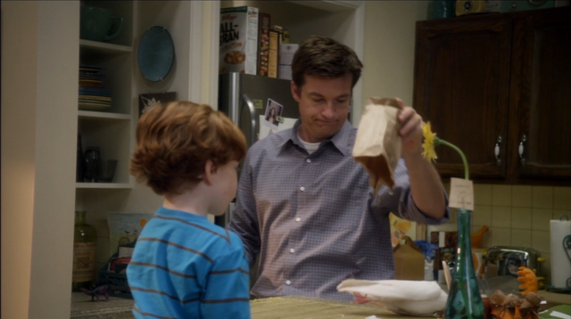 File:4x10 Queen B. (78).png