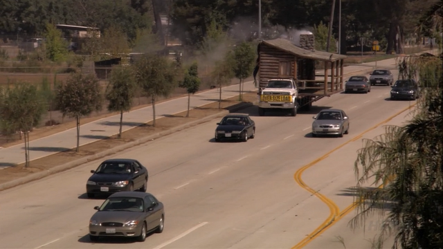 File:3x03 cabin 02.png