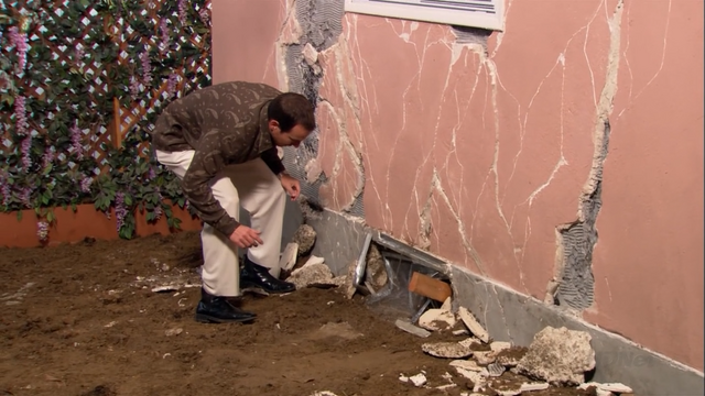 File:2x18 Righteous Brothers (58).png