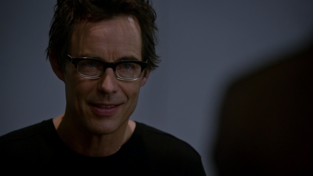 File:Eobard and Cisco talk.png
