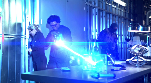 File:Curtis restores Ray.png