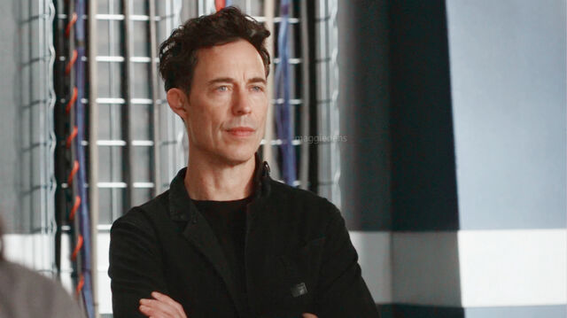 Файл:Harrison-in-King-Shark-eobard-thawne-dr-harrison-wells-39820371.jpg