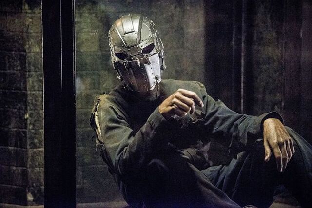 Файл:The-flash-season-2-episode-14-recap-escape-from-earth-2-845433.jpg