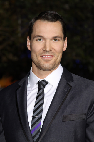 File:Daniel Cudmore.png