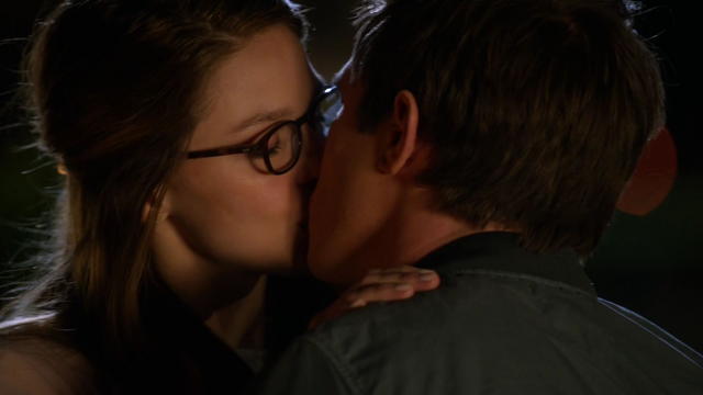 File:Kara and Adam kiss.png