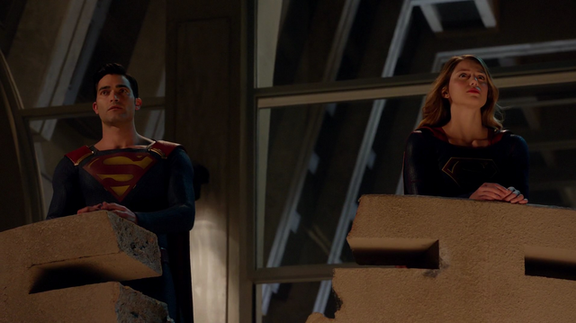 File:Clark and Kara say goodbye.png