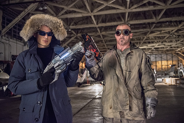 File:Captain Cold and Heat Wave promo 2.png
