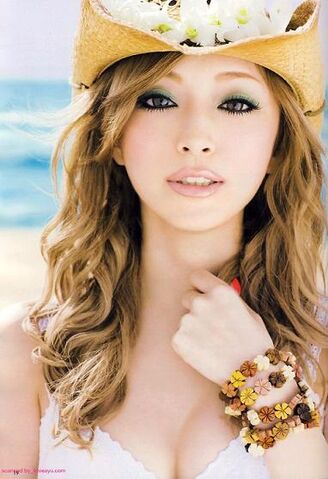 File:Ayumi-Hamasaki-0123.jpg