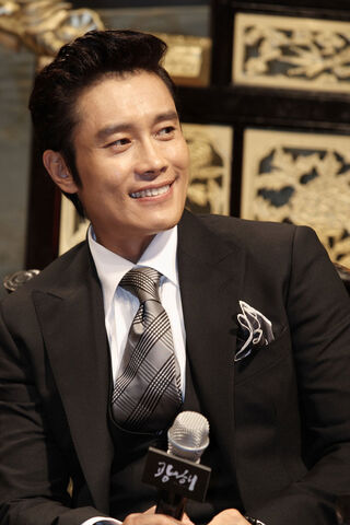 File:Lee Byung-hun.jpg