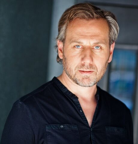 File:Jonathan-Lloyd-Walker.jpg