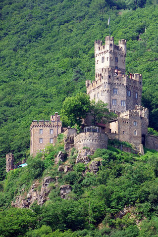 File:Hochfellcastle.jpg