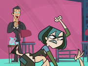 120px-HeatherGwenCatfight.png