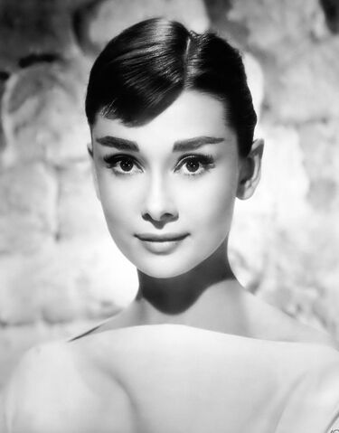 File:Audrey-Hepburn 5.jpg