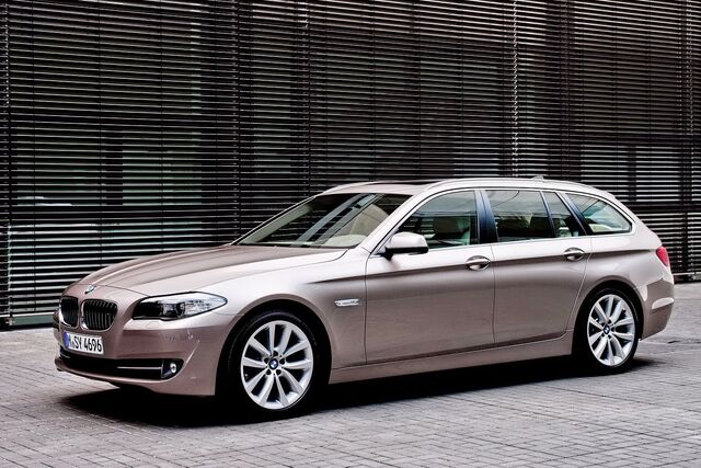 File:2011-BMW-5-Series-Touring-14.jpg