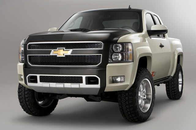 File:01-silverado-zr2.jpg
