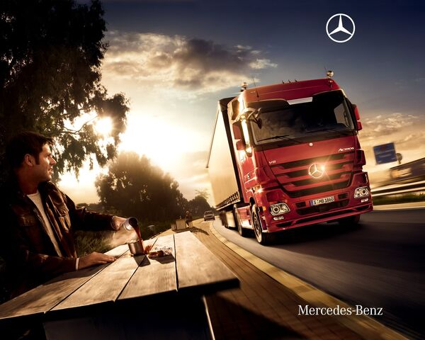 File:Mercedes-Benz Actros 12.jpg