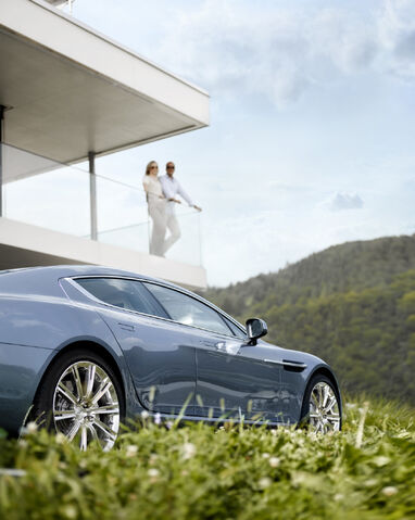 File:07-aston-martin-rapide-production.jpg