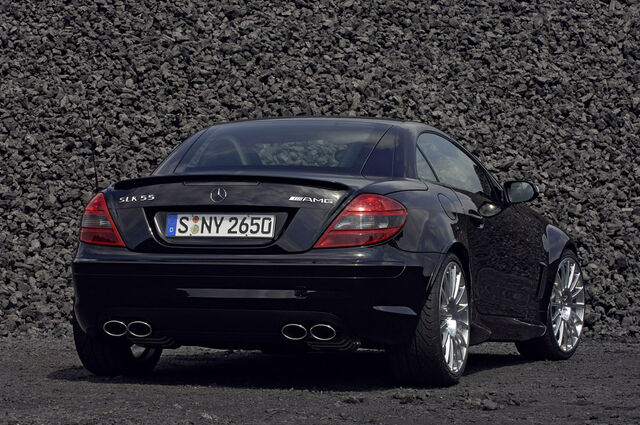 File:Merc amg slk black04.jpg