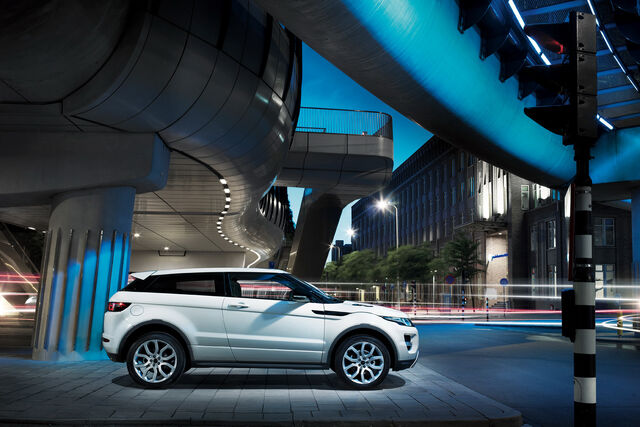 File:New-Range-Rover-Evoque-23.jpg