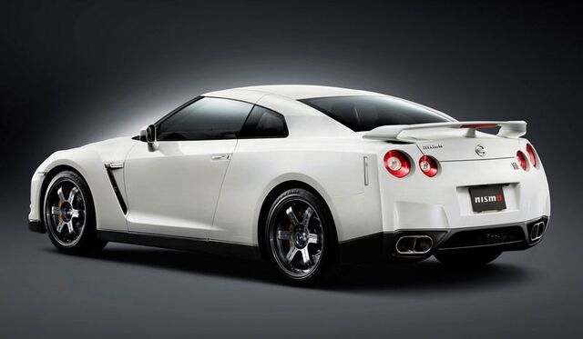 File:Nismo r35 r3qtr-2-.jpg