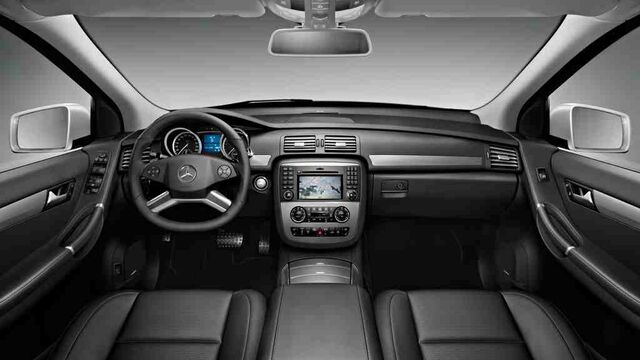 File:2011mercedesbenzr-class010.jpg