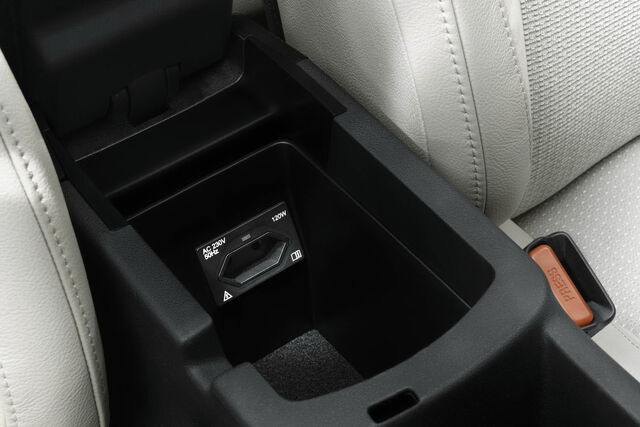 File:2011-Citroen-C4-3.jpg