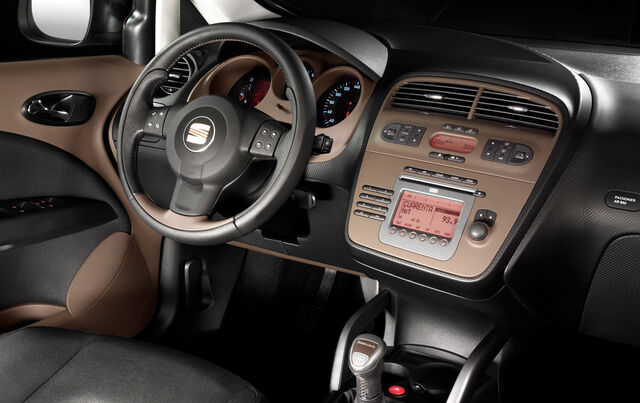 File:Seat freetrack 008.jpg