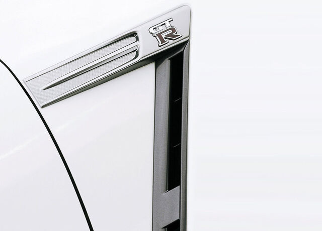 File:Nissan-GT-R 2008 6.jpg