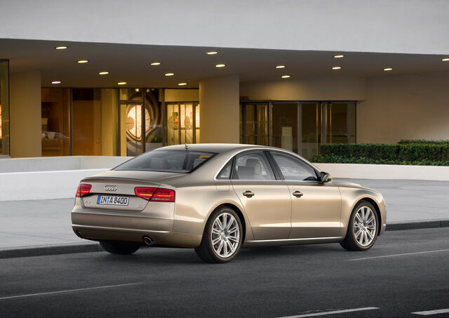 File:2011audia8005.jpg