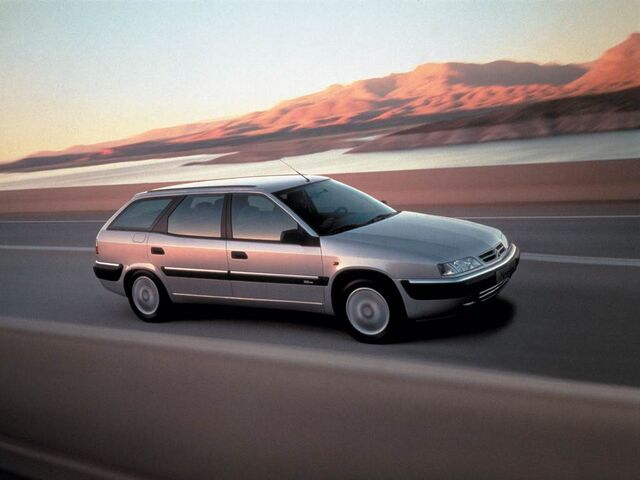 File:Citroen xantia estate silver.jpg