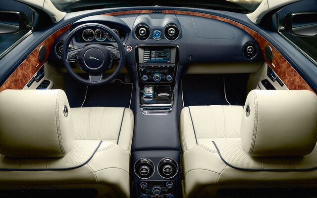 File:2010jaguarxj abh022.jpg