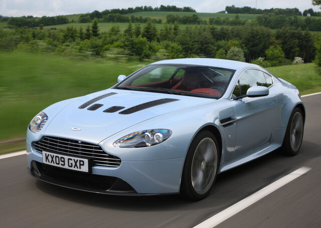 File:Aston martin-v12 vantage 2010 3.jpg
