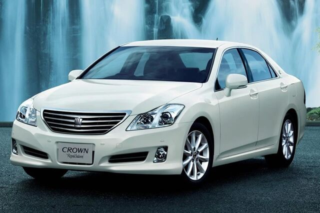 File:Toyota Crown.jpg