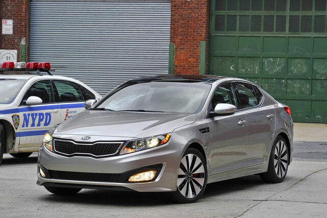 File:2011-Kia-Optima-8.jpg