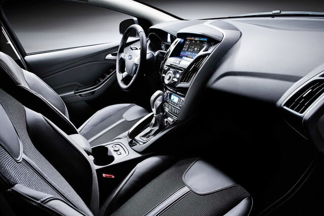 File:2011-Ford-Focus-22.jpg