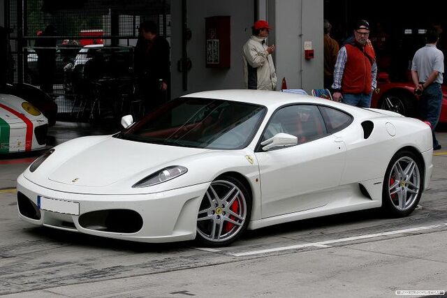 File:Ferrari-f430-white-wallpaper-7.jpg