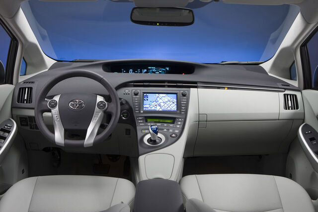 File:40 2010 toyota prius.jpg
