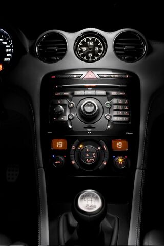 File:Peugeot-RCZ-Coupe-12.jpg