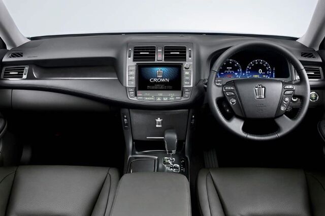 File:Toyota Crown 1.jpg