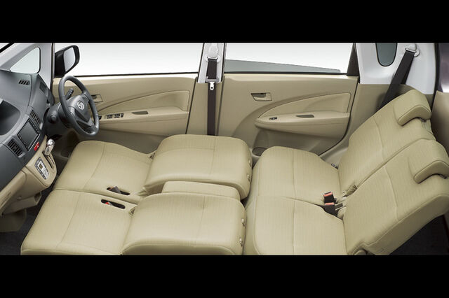 File:2011-Daihatsu-Move-11.jpg