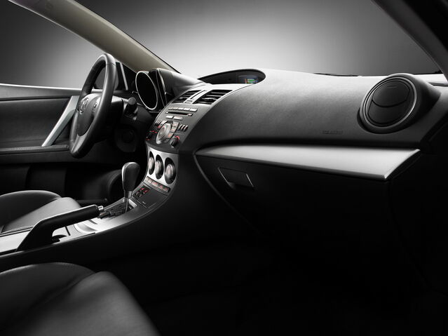 File:2010-Mazda3-Sedan-27.jpg
