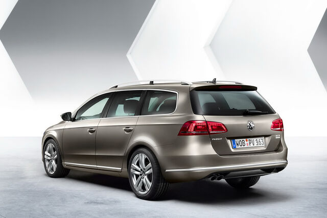 File:2011-VW-Passat-4.jpg