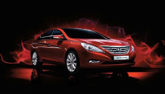 File:2011 Hyundai Sonata 2.jpg